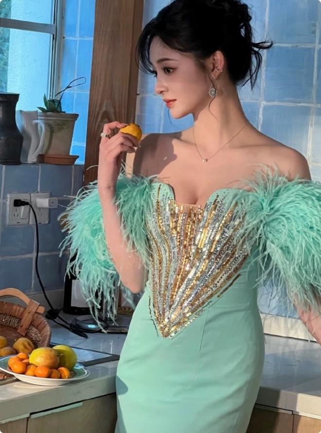 气的刘亦菲关晓彤惊艳不迎合审美却艳压群芳